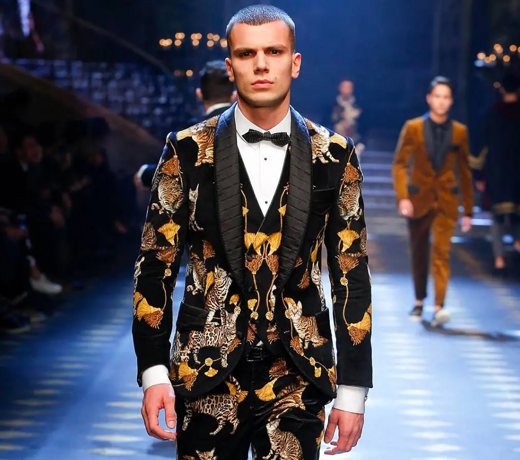 dolce and gabbana suit mens